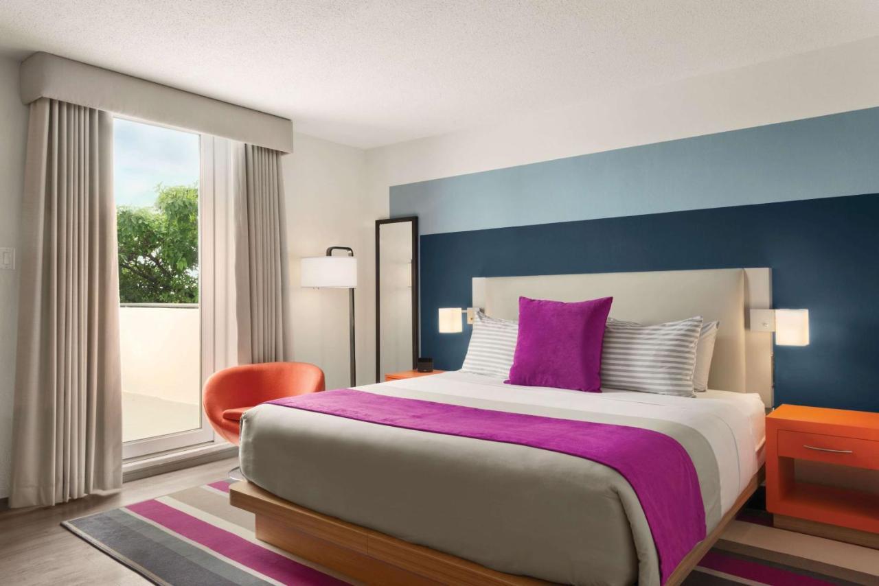 TRYP by Wyndham Isla Verde San Juan Eksteriør billede